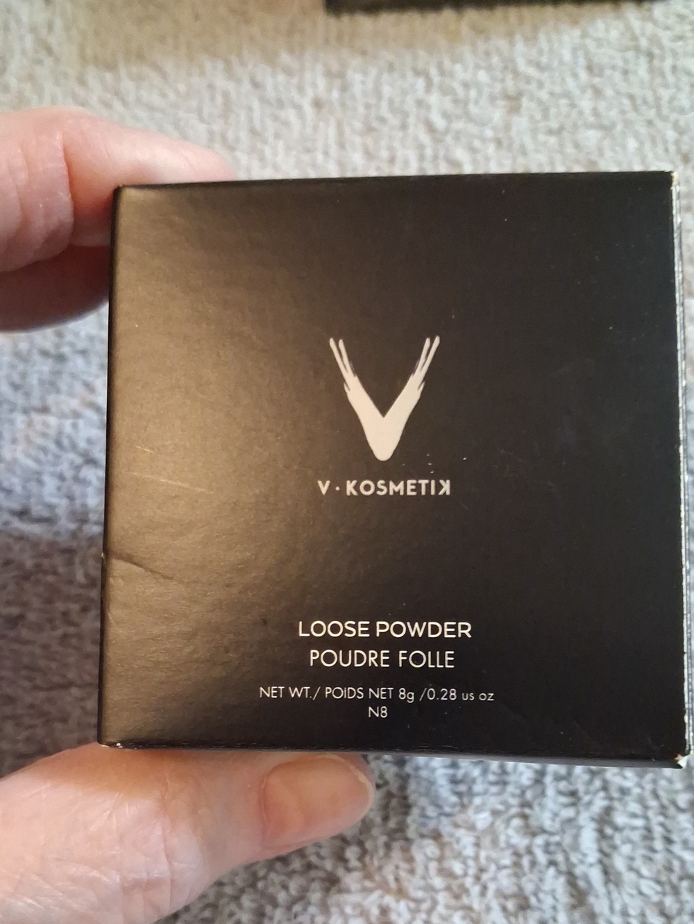 V. Kosmetik Loose Powder In Cool Neutral.
